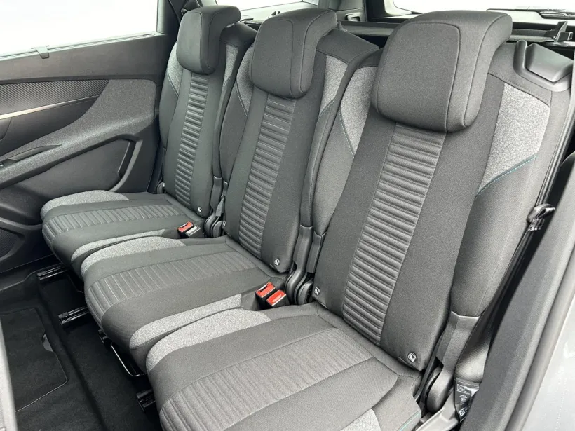 Osobní Peugeot 5008 #58370