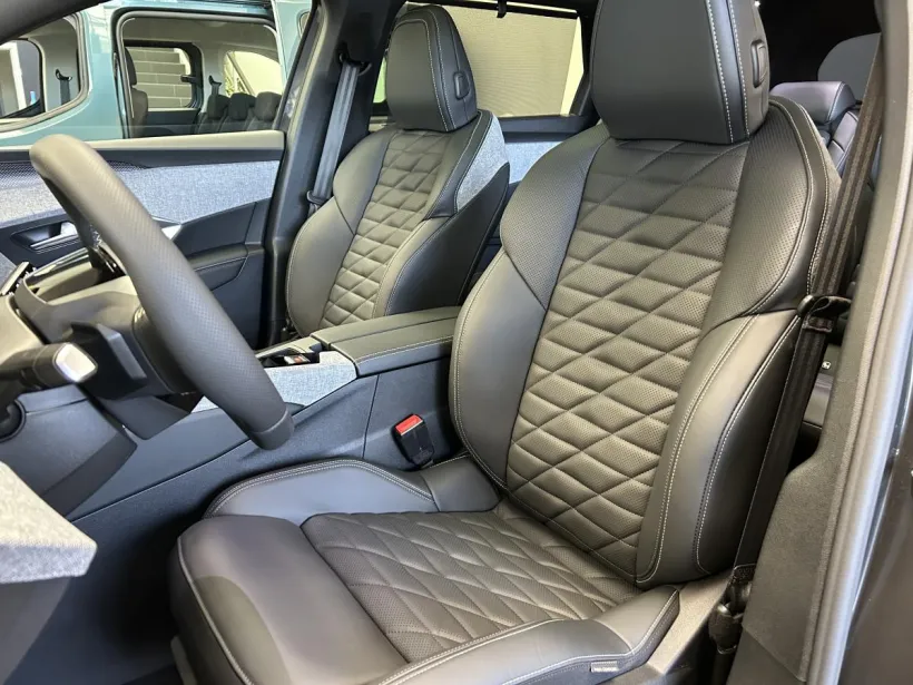 Osobní Peugeot 5008 #58384