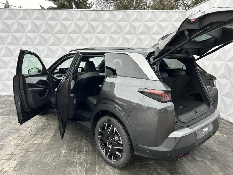 Osobní Peugeot 5008 #58429