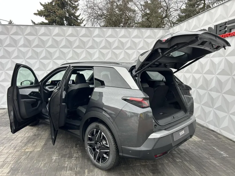 Osobní Peugeot 5008 #58429