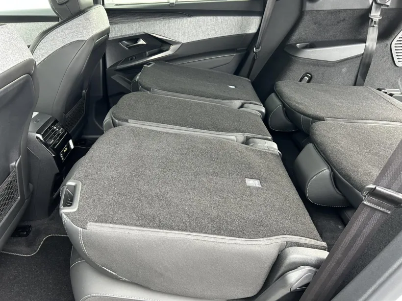 Osobní Peugeot 5008 #58431