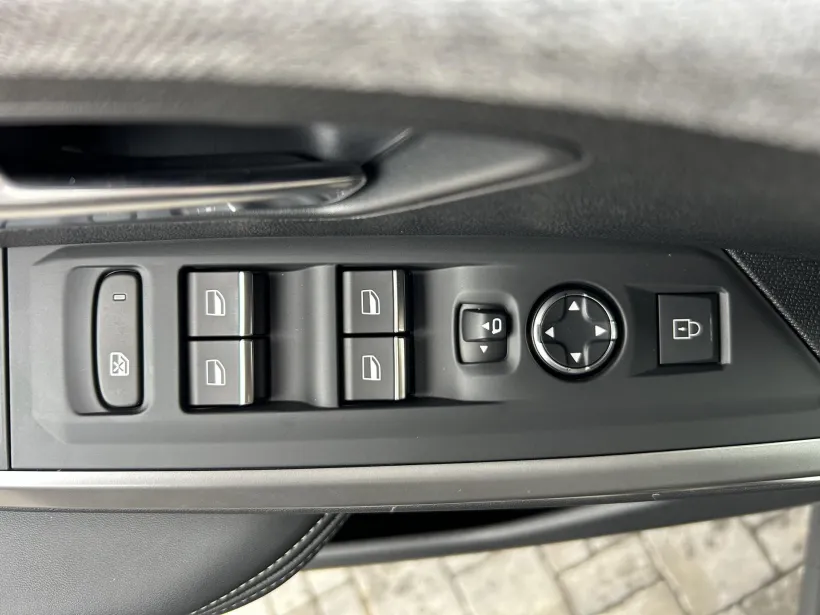 Osobní Peugeot 5008 #58550
