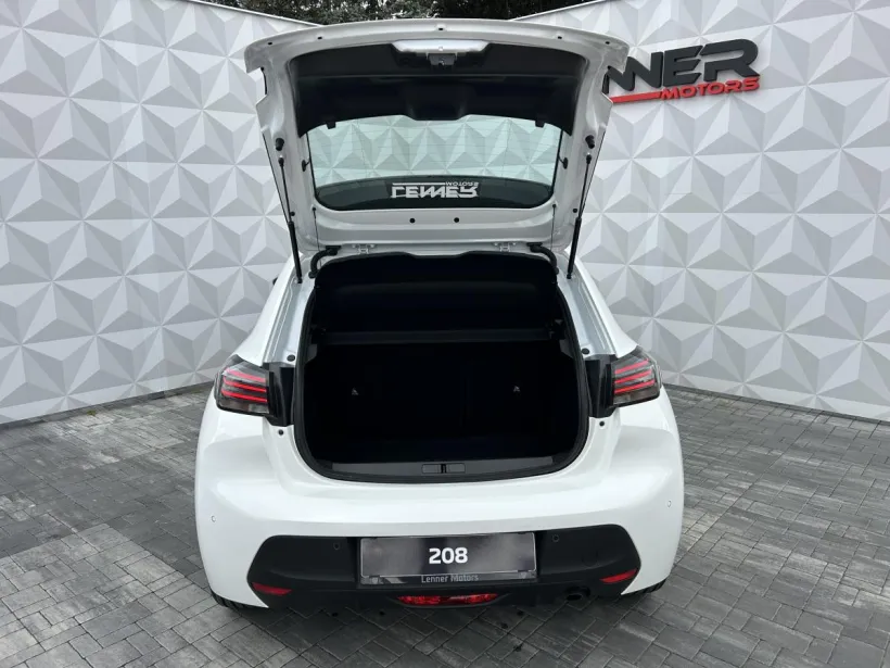 Osobní Peugeot 208 #58828
