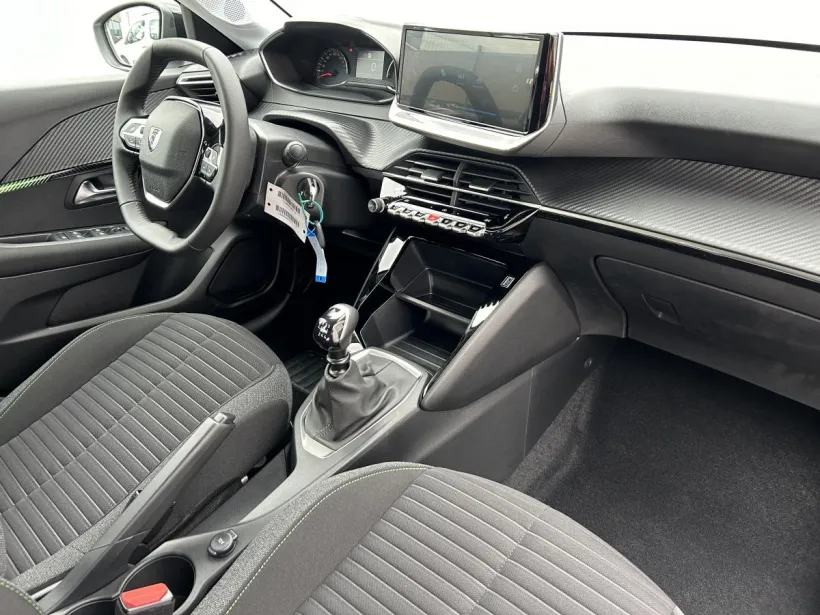 Osobní Peugeot 208 #58828