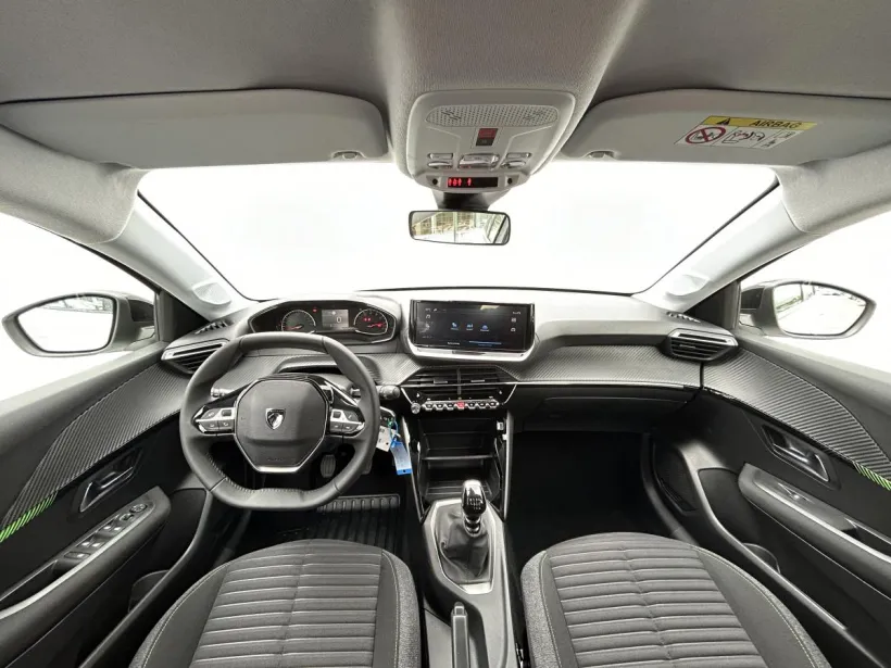 Osobní Peugeot 208 #58828