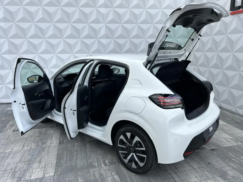 Osobní Peugeot 208 #58828